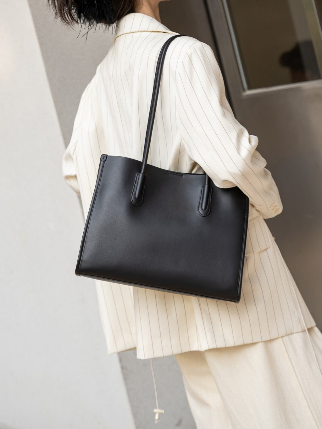 Baidii Cowhide Commuter Tote