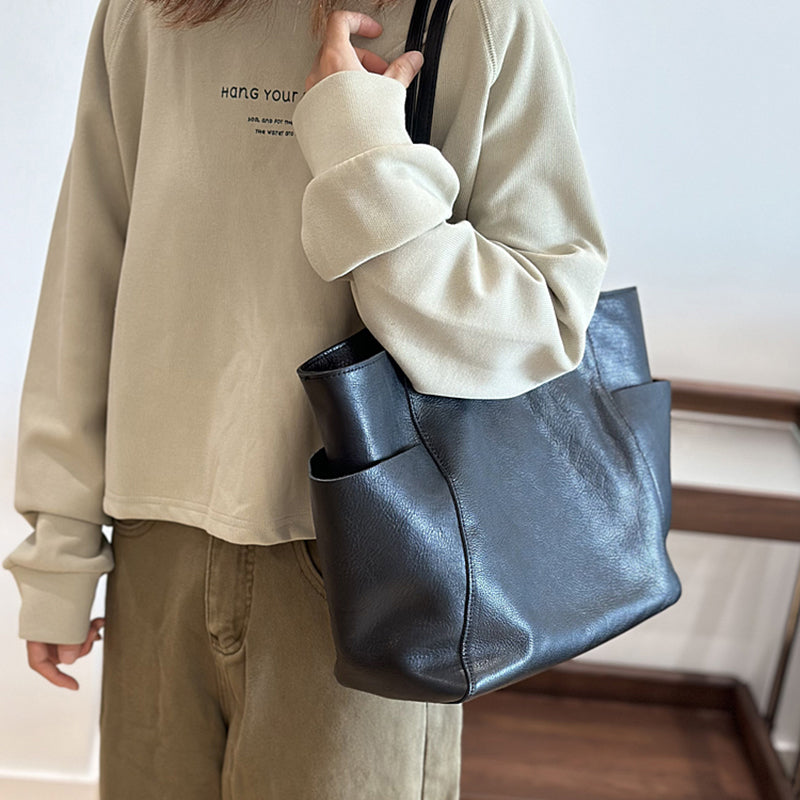 Women’s Large Full-Grain Leather Tote