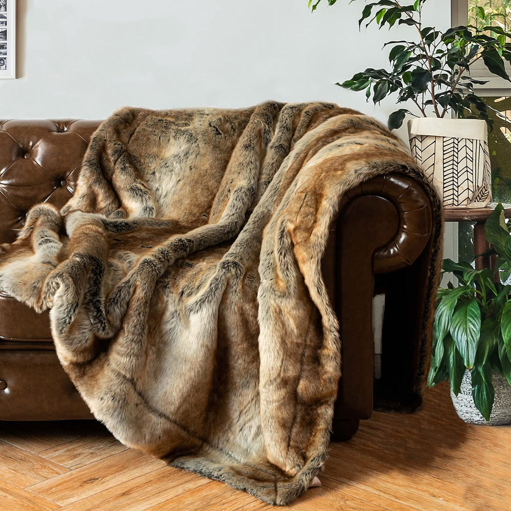 Lutetia Super Soft Fuzzy Thick Throw Blanket