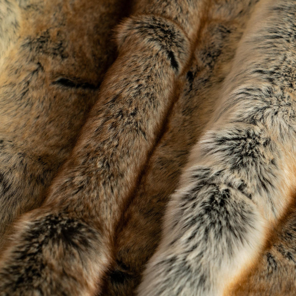 Lutetia Super Soft Fuzzy Thick Throw Blanket