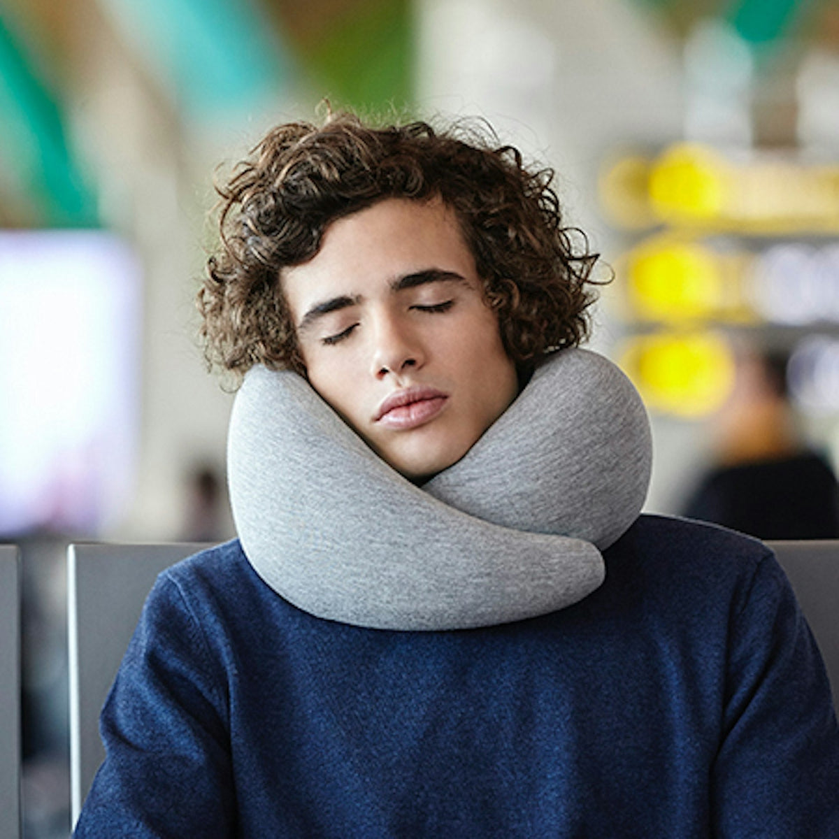 Travel neck pillow sleeping pillow